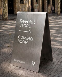 Revolut krijgt een winkel.