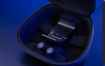 Een oplaadstation is inbegrepen in de doos (Afbeelding bron: Asus)