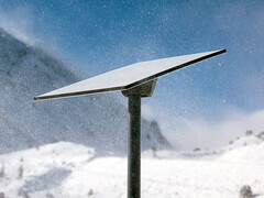 Starlink Standaard Residentieel Plan schotel in de sneeuw (Beeldbron: Starlink)