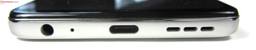 Onderkant: 3.5 mm audio-aansluiting, microfoon, USB-C 2.0, luidspreker