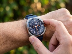 Bepaalde gebruikers melden problemen met de frontplaat en de rand van de Galaxy Watch Ultra uit 2024 en 2025.