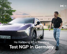 Testen in het stadsverkeer van München: He Xiaopeng, CEO van Xpeng, demonstreert het nieuwe Next Generation Pilot (NGP)-systeem in de Xpeng L03.