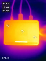 Khada's Mind Pro tijdens de stresstest (onderkant)