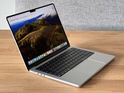 In review: Apple MacBook Pro 14 M3. Testmodel met dank aan Apple Duitsland.