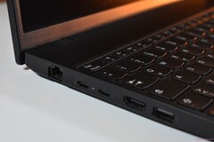 De Lenovo ThinkPad L16 Gen 2 AMD met de AMD Ryzen 5 Pro 215.