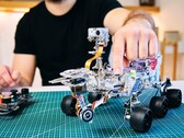 CircuitMess biedt een programmeerbare robot die geïnspireerd is op de Mars Rover.