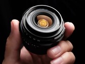 De Thypoch Ksana 21mm f/3.5 wil een hoge beeldkwaliteit bieden in een compacte vormfactor (Afbeelding bron: Thypoch)