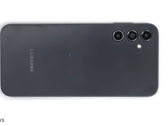 De Galaxy A14 blijkt gemakkelijk uit elkaar te halen. (Bron: PBKReviews via YouTube)