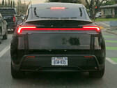 Nieuw Model Y rijdt nu rond in Californië zonder camo (Afbeelding bron: GrammPiter/X)