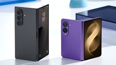 De compactere Samsung Galaxy Z Fold 8 lijkt een voordeel te hebben op het gebied van het scherm ten opzichte van het grotere Ultra-model.