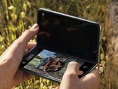 Uitgelekte schermformaten van de aankomende Apple komen sterk overeen met die van de Oppo Find N2 die hierboven is afgebeeld. (Afbeelding Bron: Oppo)
