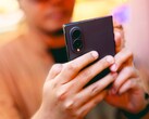 De Samsung Galaxy Z Fold8 halveert de fotoresolutie wanneer de temperatuur te hoog wordt.