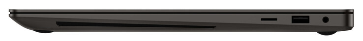 Rechterkant: Geheugenkaartlezer (MicroSD), USB 3.2 Gen 1 (USB-A), audio combo