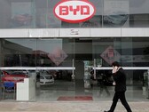 BYD overtrof Tesla in 2022 als de grootste wereldwijde fabrikant van EV's. (Afbeeldingsbron: Reuters)