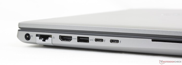 Links: AC-adapter, Gigabit RJ-45, HDMI 2.1, USB-A 3.2, 2x Thunderbolt 4 w/ Power Delivery + DisplayPort 1.4, Smart Card lezer