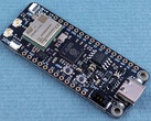 Een nieuw ontwikkelbord met cellulaire connectiviteit en GNSS