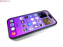 De voorkant van de aankomende Apple iPhone 17 zal waarschijnlijk hetzelfde blijven als de hierboven afgebeelde iPhone 16. (Afbeeldingsbron: Own)