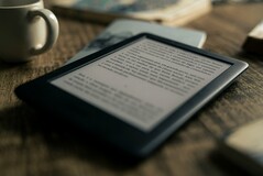 Als u serieus wilt lezen, is een Kindle geen luxe... het is de voor de hand liggende volgende stap (Afbeelding Bron: felipepelaquim on Unsplash)