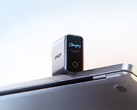 De Laptop Charger Pro kan Mac- en Windows-laptops herkennen. Afgebeeld: een promotiefoto van de oplader waarop de herkenningsfunctie te zien is.