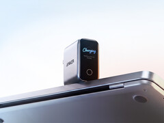 De Laptop Charger Pro kan Mac- en Windows-laptops herkennen. Afgebeeld: een promotiefoto van de oplader waarop de herkenningsfunctie te zien is.