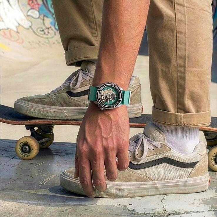 Het Seiko 5 Sports x Poorboy SRPM17K samenwerkingshorloge. (Afbeelding bron: Seiko via Q-P Magazine)