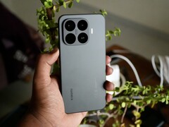 De Xiaomi 17T Pro in zwarte uitvoering