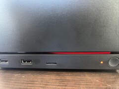 De Steam Machine geeft een rode foutcode weer die blijkbaar wijst op een probleem met het geheugen.