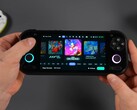De Anbernic RG 55G1 draagbare spelconsole is voorzien van een 5,5-inch 1080p IPS-scherm.