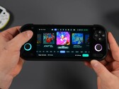 De Anbernic RG 55G1 draagbare spelconsole is voorzien van een 5,5-inch 1080p IPS-scherm.