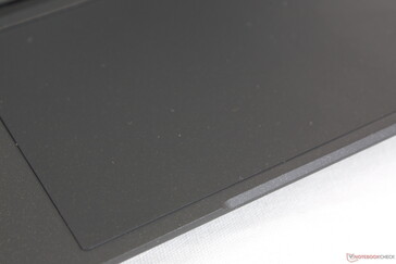 Clickpad heeft een goede grootte voor een 13,3-inch scherm, maar verwacht dat vingerafdrukken zich snel ophopen
