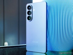 De Samsung Galaxy S26 krijgt naar verwachting twee compacte opvolgers.