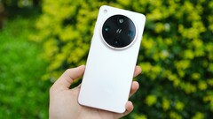 Een Find X8 Ultra in het wild(?). (Afbeeldingsbron: Digital Chat Station via Weibo) 