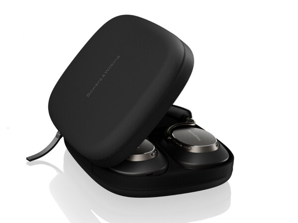 De Bowers & Wilkins Px8 S2 wordt geleverd met een draagtas. (Afbeeldingsbron: Bowers & Wilkins)