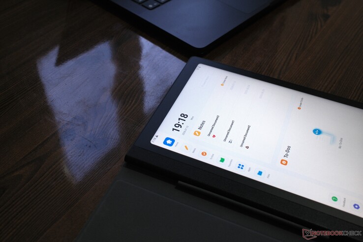 De Note E is voorzien van een AG-nanocoating op het LCD-scherm.
