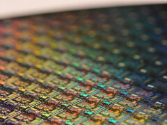 Conceptkunst die het ontwerp van smartphonechips weergeeft en de weg bereidt voor de rivaliteit tussen MediaTek en Qualcomm (Afbeelding bron: Unsplash / Laura Ockel)