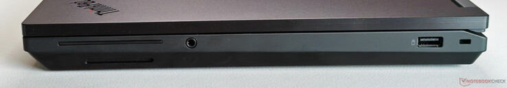 Rechts: 3,5 mm audio-aansluiting, USB-A 3.2 Gen.2 (10 Gbit/s, Altijd aan), Kensington Nano-beveiligingssleuf