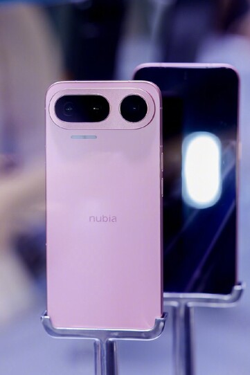 De NaviX Ultra in roze.