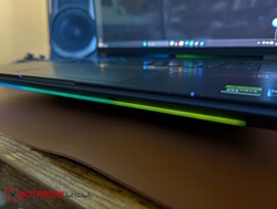 1 LED-strip aan de voorkant