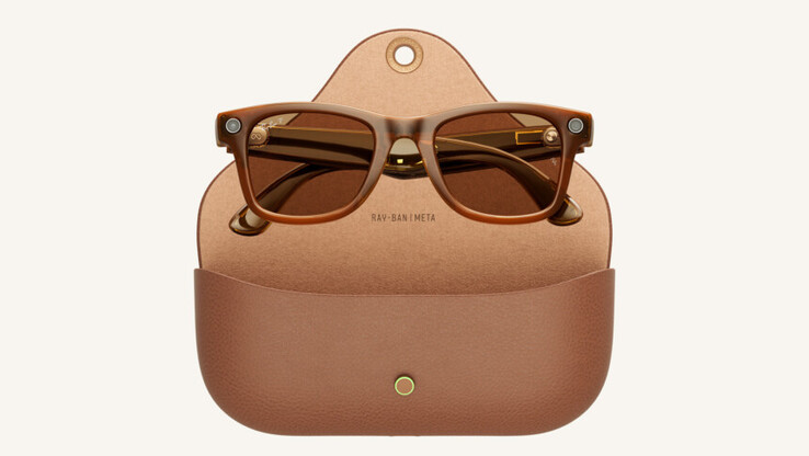 Ray-Ban Meta Wayfarer slimme bril en oplaadetui.