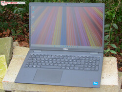 De Dell Latitude 3520 (73YC0), geleverd door: