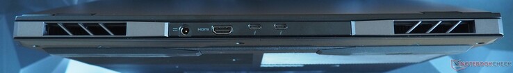 Achterkant: Stroomvoorziening, HDMI 2.1, 2x Thunderbolt 4