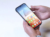 Nieuw lek toont de opnieuw ontworpen achterkant van de Oppo Find X8 (Afb. bron: Oppo Zhou Yibao)