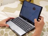 Torsin heeft een compacte behuizing met een onconventioneel rond trackpad. (Afbeeldingsbron: Torsin)