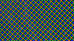 Het OLED-display is gebaseerd op een RG/BG sub-pixelmatrix die uit één rode, één blauwe en één groene lichtemitterende diode bestaat