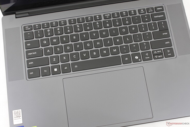 Hetzelfde formaat clickpad als voorheen (~15 x 9,5 cm), maar de feedback is aan de ondiepe en zwakkere kant