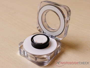 De oplaadhoes (Afbeelding bron: Notebookcheck)