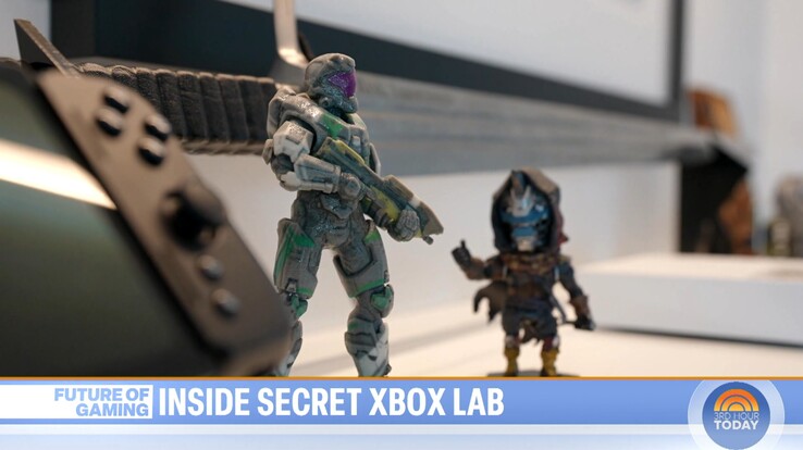 Xbox handheld getoond in Xbox lab tijdens NBC Today interview (Afb.bron: screenshot, NBC Today)