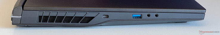 Links: Kensington-slot, USB-A 3.2 Gen.2 (10 Gbit/s), hoofdtelefoonuitgang, microfooningang