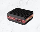 De SolidRun Bedrock RAI300 mini PC is uitgerust met de 12-core AMD Ryzen AI 9 HX 370 APU met maximaal 128 GB geheugen. (Afbeeldingsbron: Bedrock)