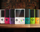 De Retroid Pocket Classic is verkrijgbaar in varianten met vier en zes knoppen. (Afbeeldingsbron: Retroid)